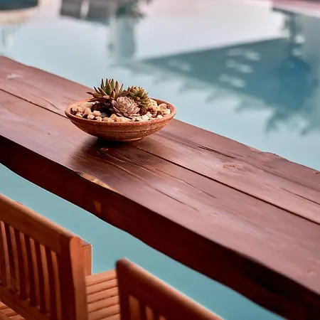 Agali Hotel 4*